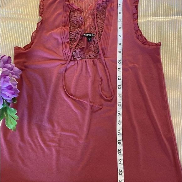 Express Top - Picture 4 of 4